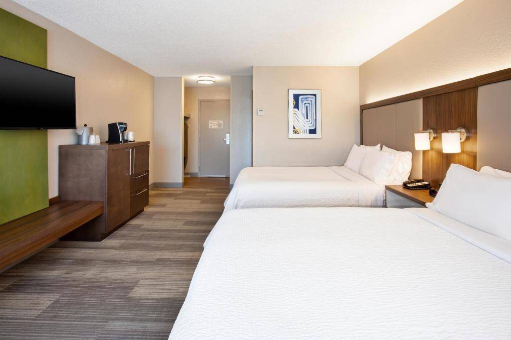 Holiday Inn Express Nashville Airport